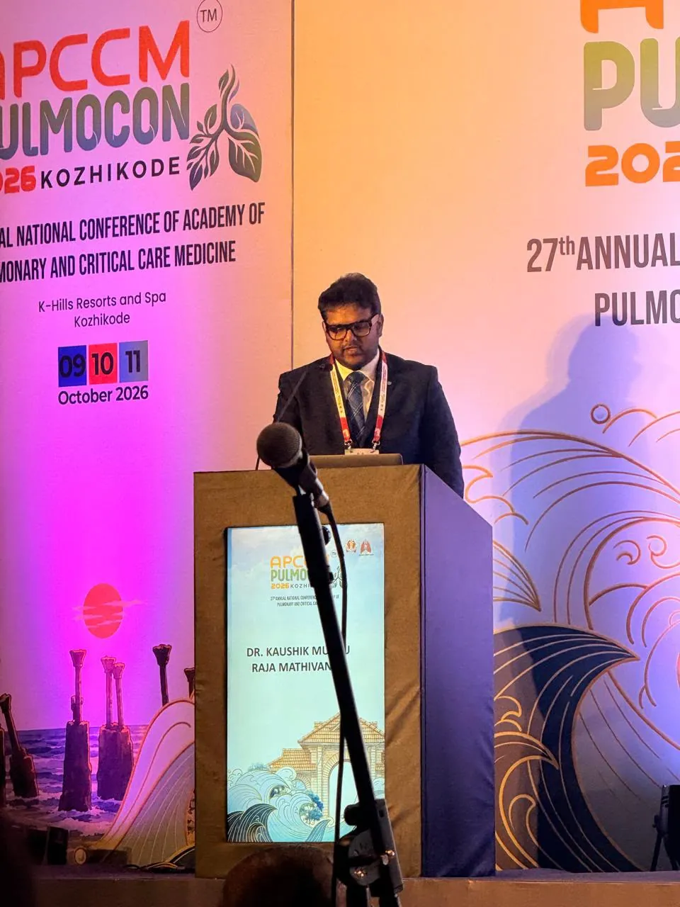 Dr. Koushik speaking at the national conference of the Academy of Pulmonary and Critical Care Medicine, Kozhikode.